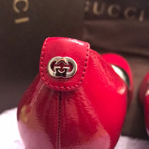 Gucci Authentic Carpet Red Wedge Heels 39 - Picture 6 of 8